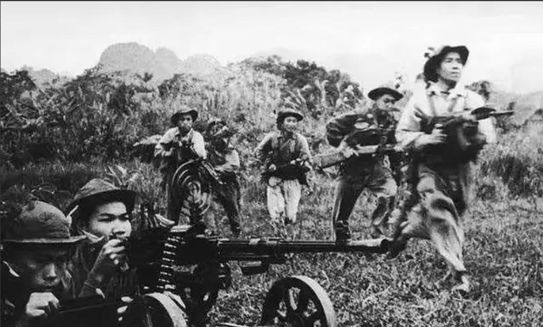 泰国那次能活下来，真得谢中国。70年代末，越南刚打完仗，手里有家伙，狂得很。先揍