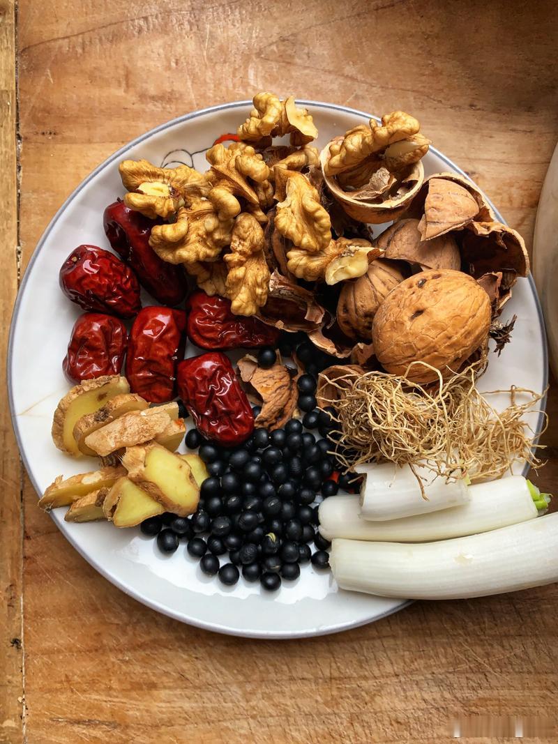 家备食疗五虎汤配方以食材为主常用于感冒预防和缓解过敏性鼻炎、强调健脾益胃、补肾