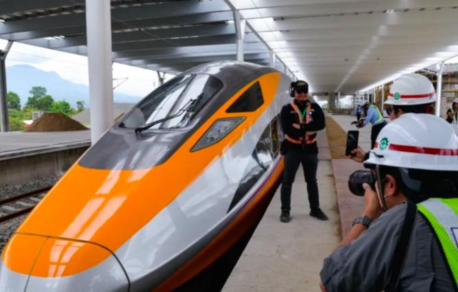 11年前，墨西哥不讲信用撕毁中国300亿高铁订单，2.7亿违约金只愿赔810万，