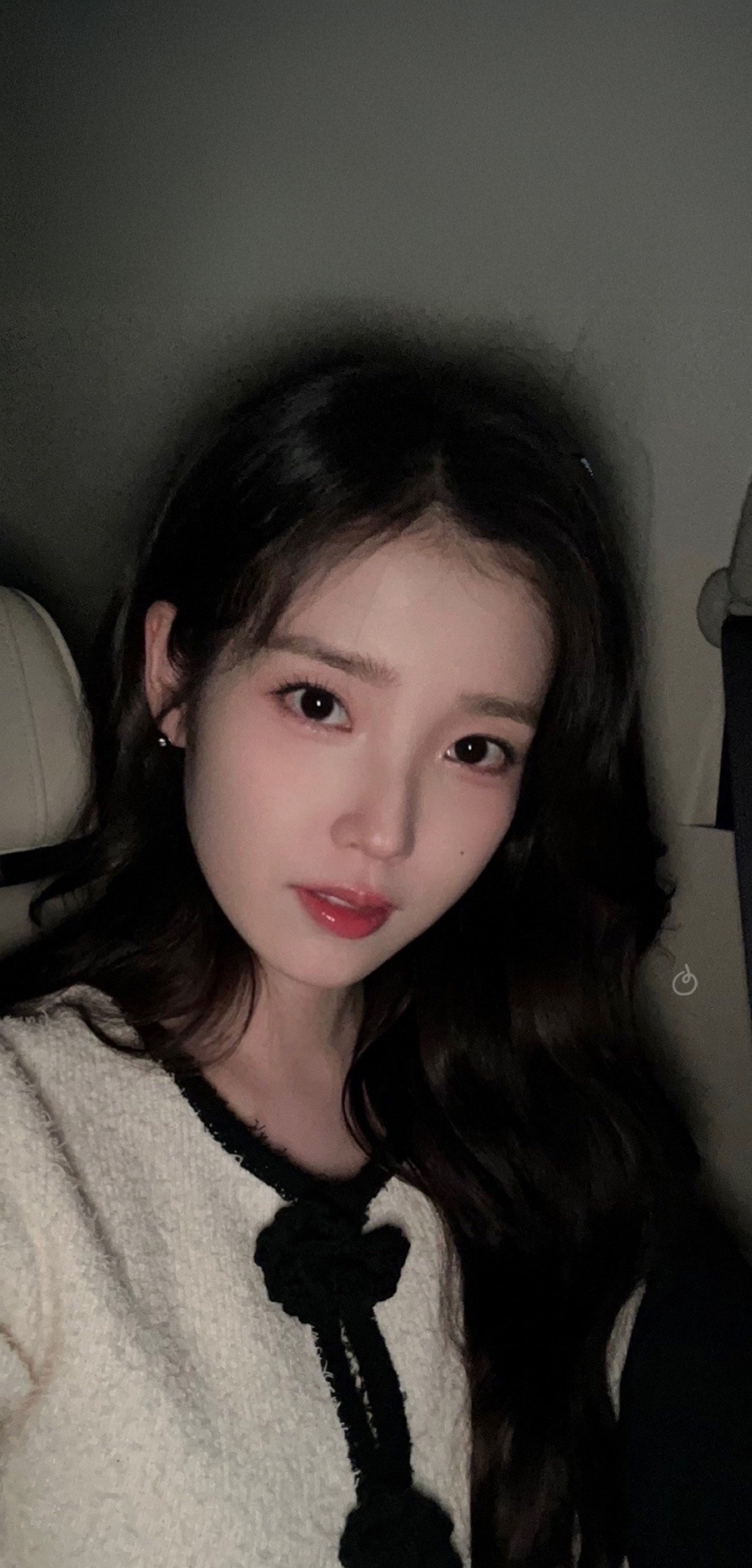 IU🐥IU李知恩韩剧苦尽柑来遇见你250312IU饭修手机壁纸