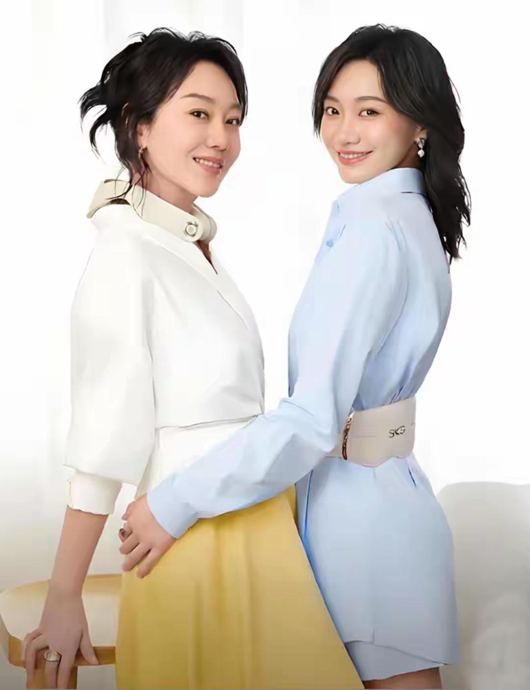 说真的，闫妮这事儿挺让人感慨的。离婚22年，一个人把女儿拉扯大，跟前夫和再婚妻子
