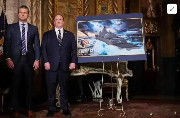 特朗普战列舰：3.5万吨复古巨舰，200亿美元政治生意近日，特朗普在海湖庄