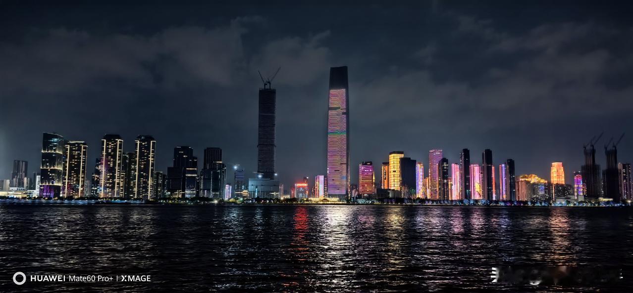 春日美景大赏美丽的汉口江滩公园，大美武汉