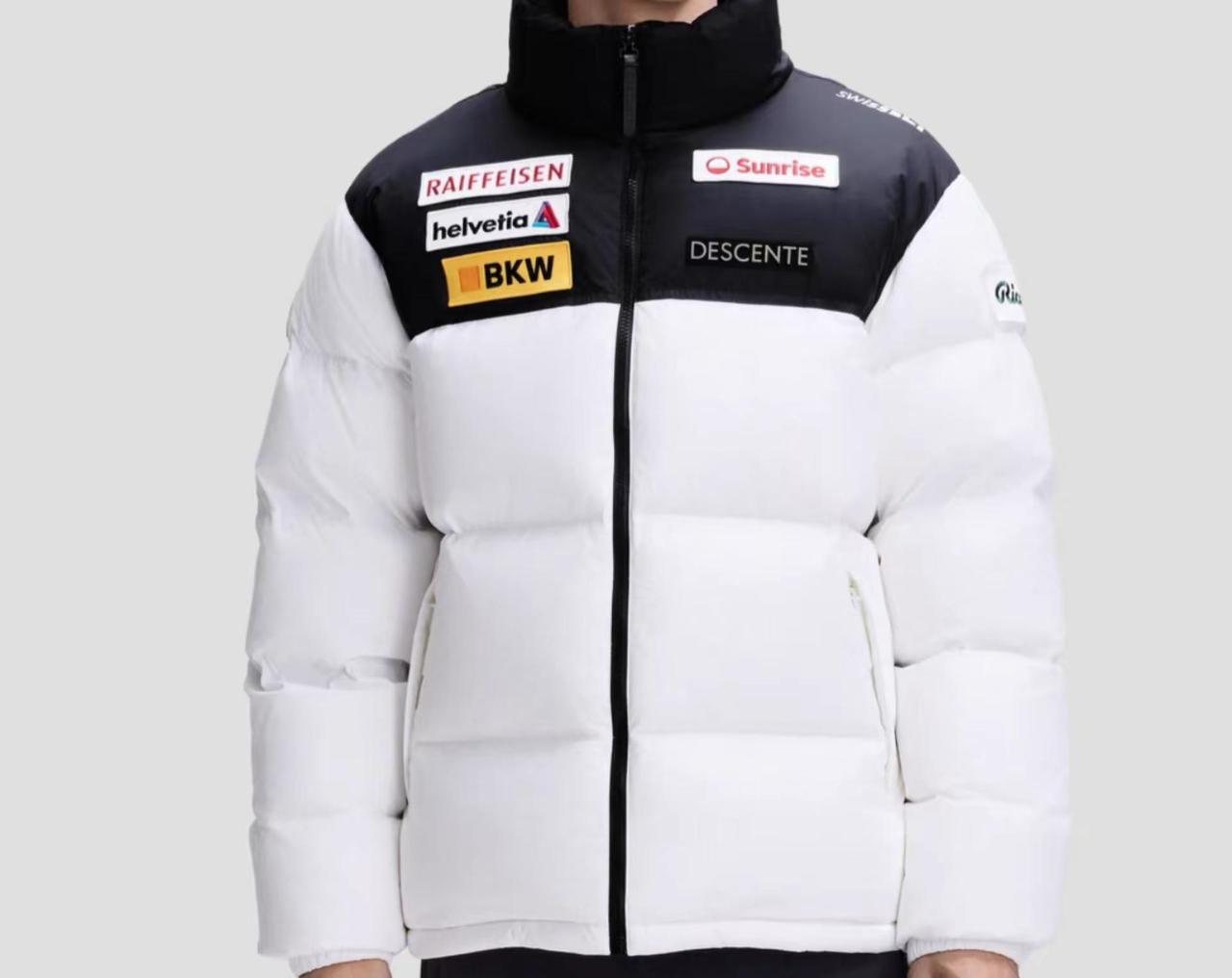 迪桑特25年新款羽绒服真的太香了必须夸夸。家人们，挖到宝了！迪桑特25年新款羽绒