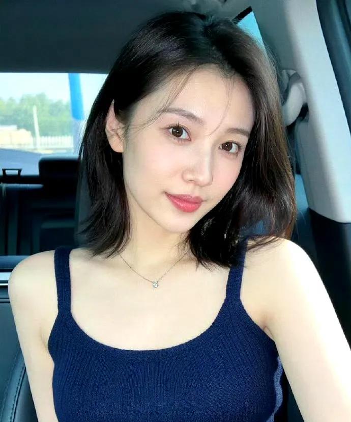 #有什么舒服好看的女生穿搭#