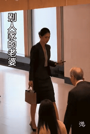 没有对比就没有伤害[笑着哭]