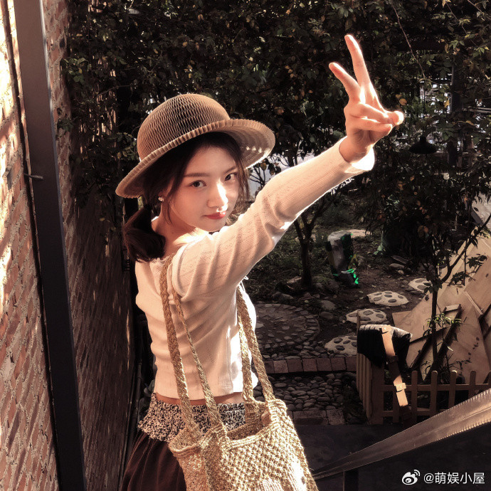 任敏发箍哪里买的任敏AAA头箍批发大户发箍自由天花板！任敏坐拥一柜子可爱头箍