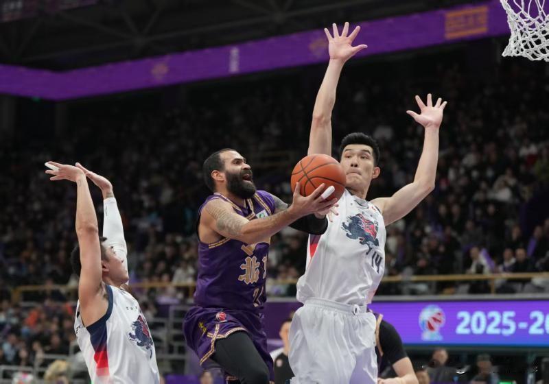 北控主场97:92逆转山东，这四人是球队赢球最大功臣。1.里勒--全场出战3