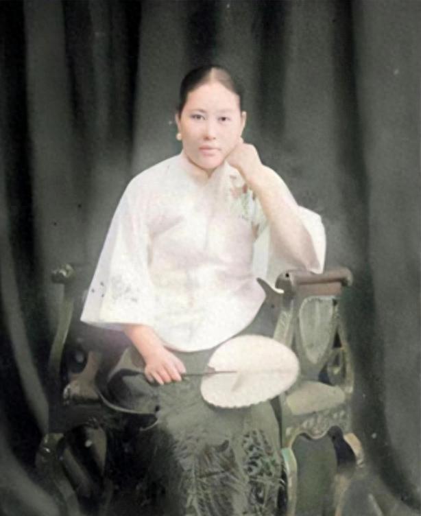 沈醉曾称施剑翘与戴笠关系密切，1984年却公开致歉，坦言没有证据证明他们有交往