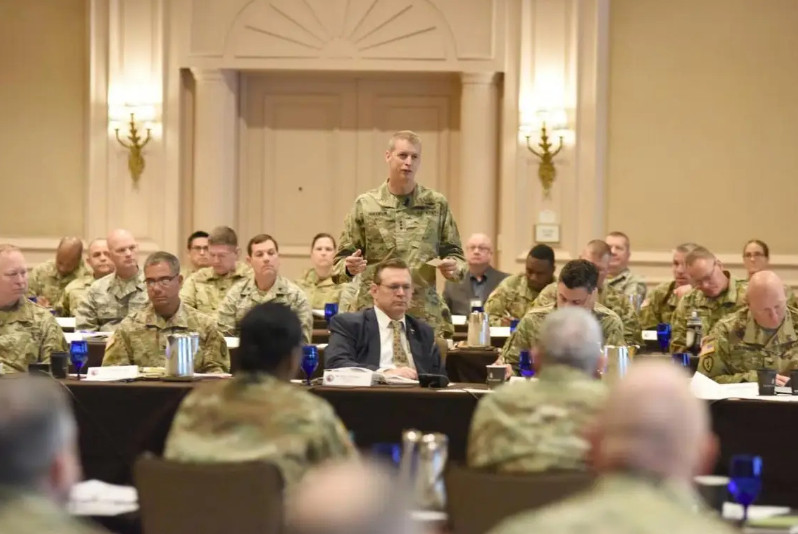 最近，《新闻周刊》披露了一份引人关注的报道：美国军方正在从战略层面系统性地规划一