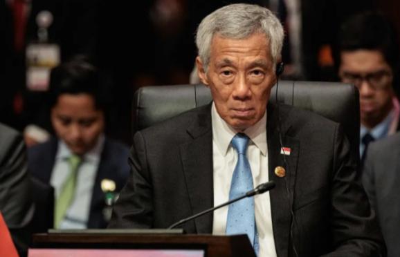 新加坡这次恐怕是真的坐不住了，因为他对于中国的威胁变得越来越小了，而他们也清楚认