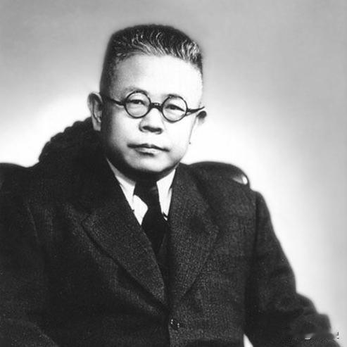 1945年，傅斯年整顿北大，伪教授集体求饶，他严厉斥责顶尖学者容庚，一句话让鲁迅