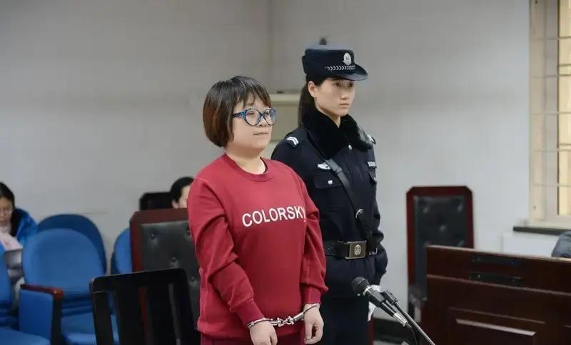 陕西铜川这事儿，真是刷新三观大伯子给怀孕的弟媳10万块，劝她别离婚回家好好过，