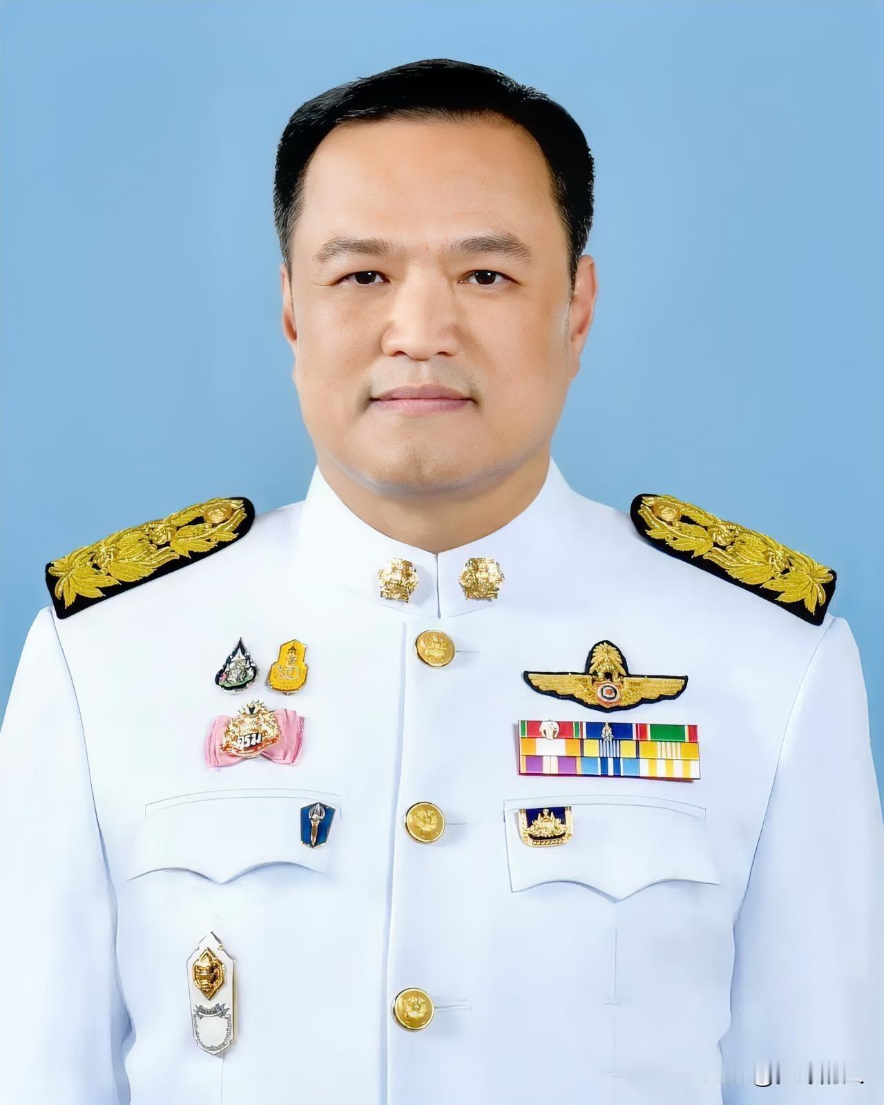 泰国与柬埔寨消息！12月8日，泰国总理阿努廷宣布：拒绝与柬埔寨就边境冲突进