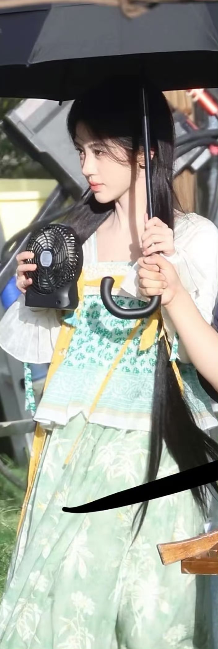 好好看的绿色造型啊小鞠很适合好有少女感啊​​​
