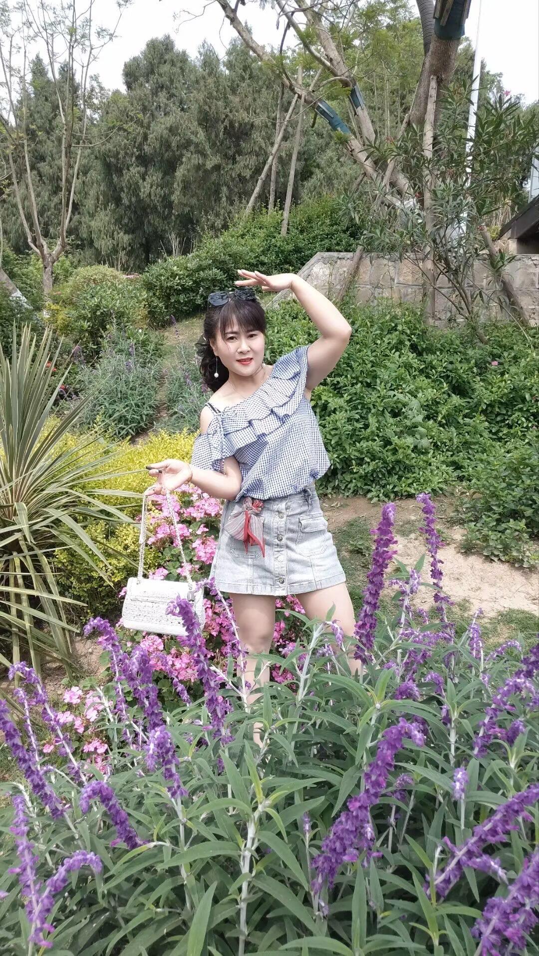 生活没有比较，每个人的路不同，守好自己的节奏，过好自己的生活，让喜欢的...