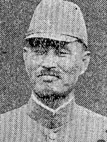 1939年，一名日本大佐为了取乐，举枪接连打死了八名撤退的中国士兵。紧接着，他