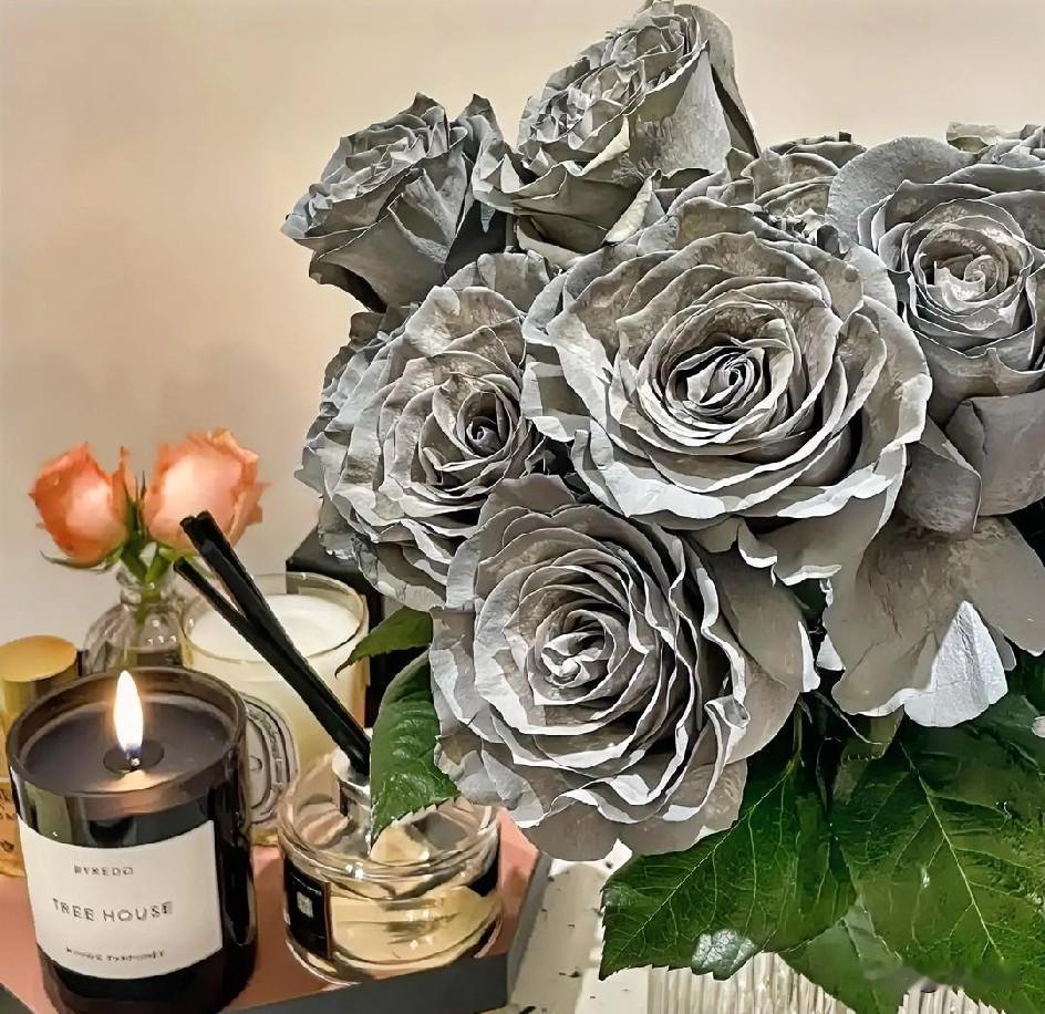 我同事走了，38岁，凌晨一点死在书房，120来了，人不行了。三个孩子，都说他