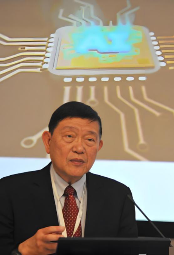 中芯国际创始人张汝京曾说，他说在自己离开台积电时，台积电董事长告诉他，你敢去大陆