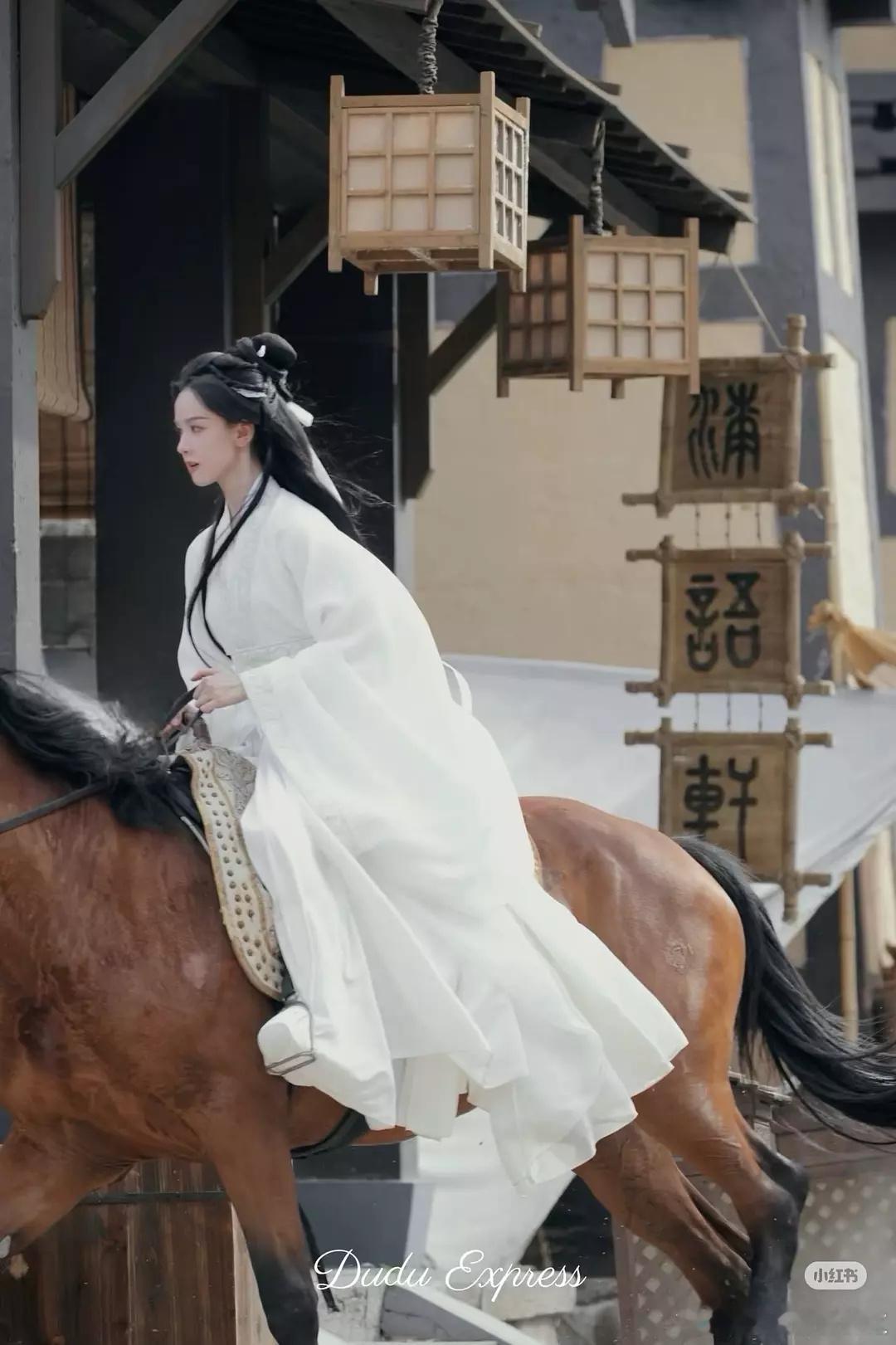 陈都灵《翘楚》路透太仙了太仙了太仙了​​​