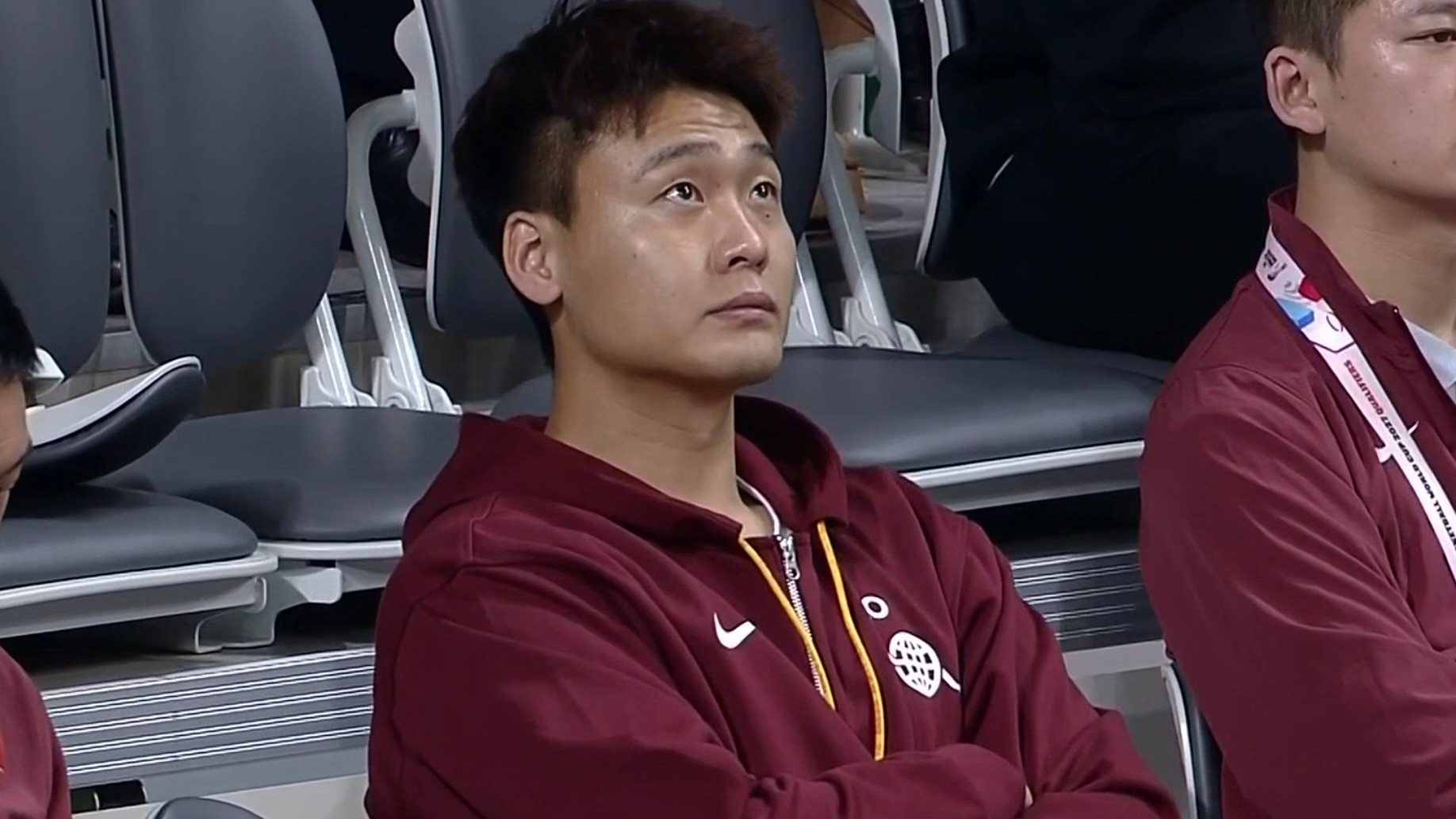 又输了，中国男篮76-90不敌韩国男篮。半场三分12中1，全场三分28中5，一度