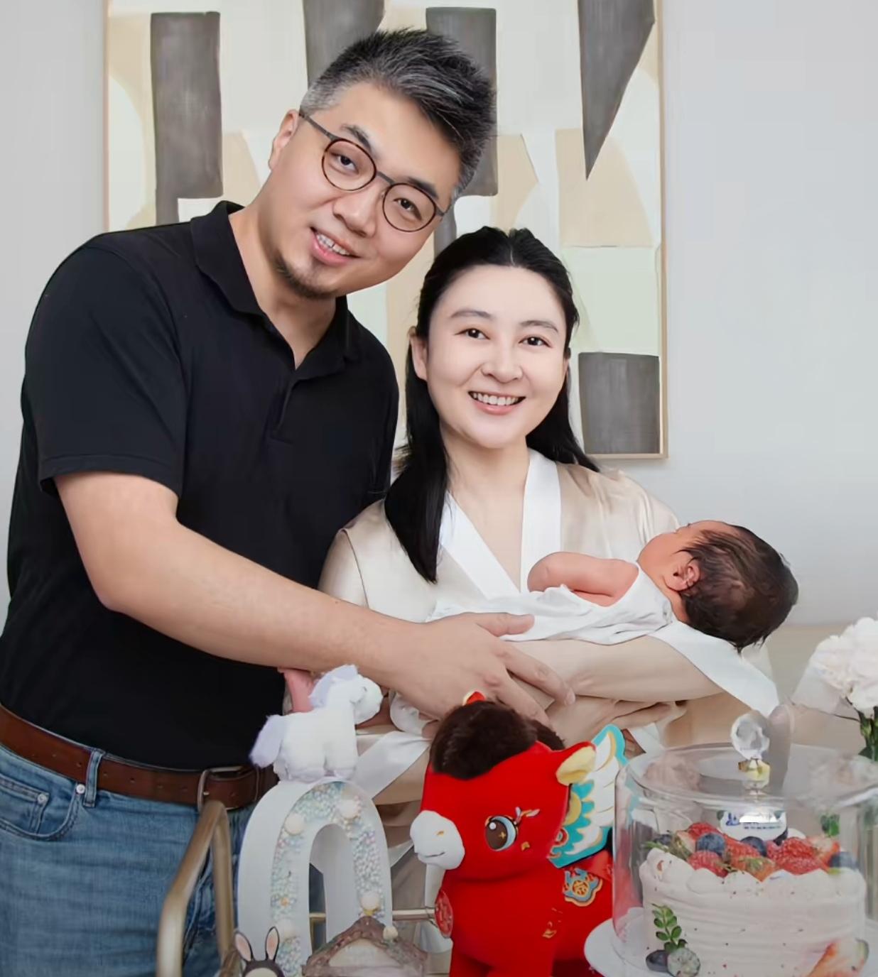 不得不说，有钱人家的儿媳高伯伯，这个月子坐的，真是女人们向往的天花板级别的月子。