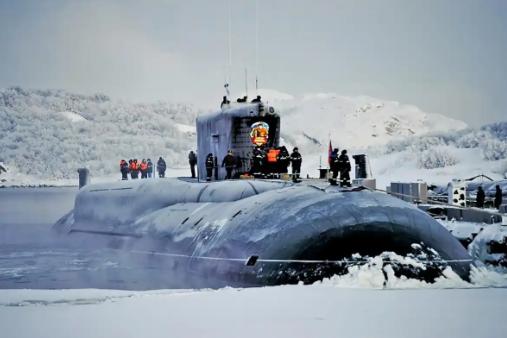 说句实在话，就算我们把10艘全新的055万吨大驱，开到俄罗斯家门口，跟对