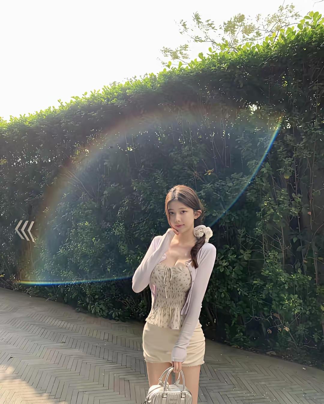 自带七彩祥云
