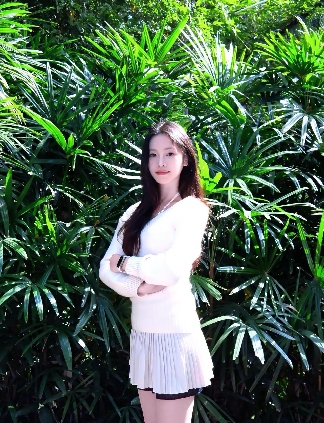 我还是那样爱山爱水爱自由那你呢还爱出轨吗