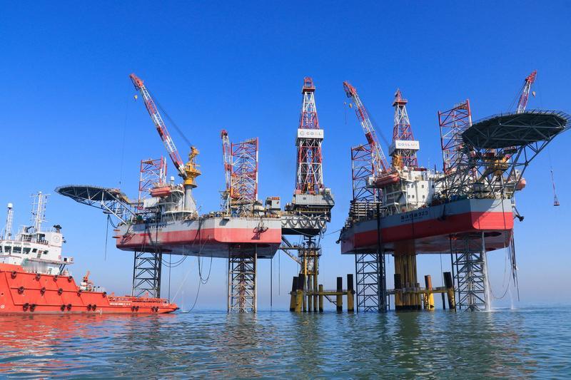 这两只股，不借钱还能年年高分红！芒格说，投资要选低负债+充沛现金流+高股息+