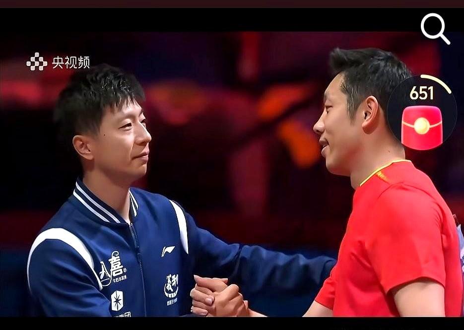 他们这一个拥抱，直接把全网给整破防了。这俩人都是1988年的。一个是马龙，史