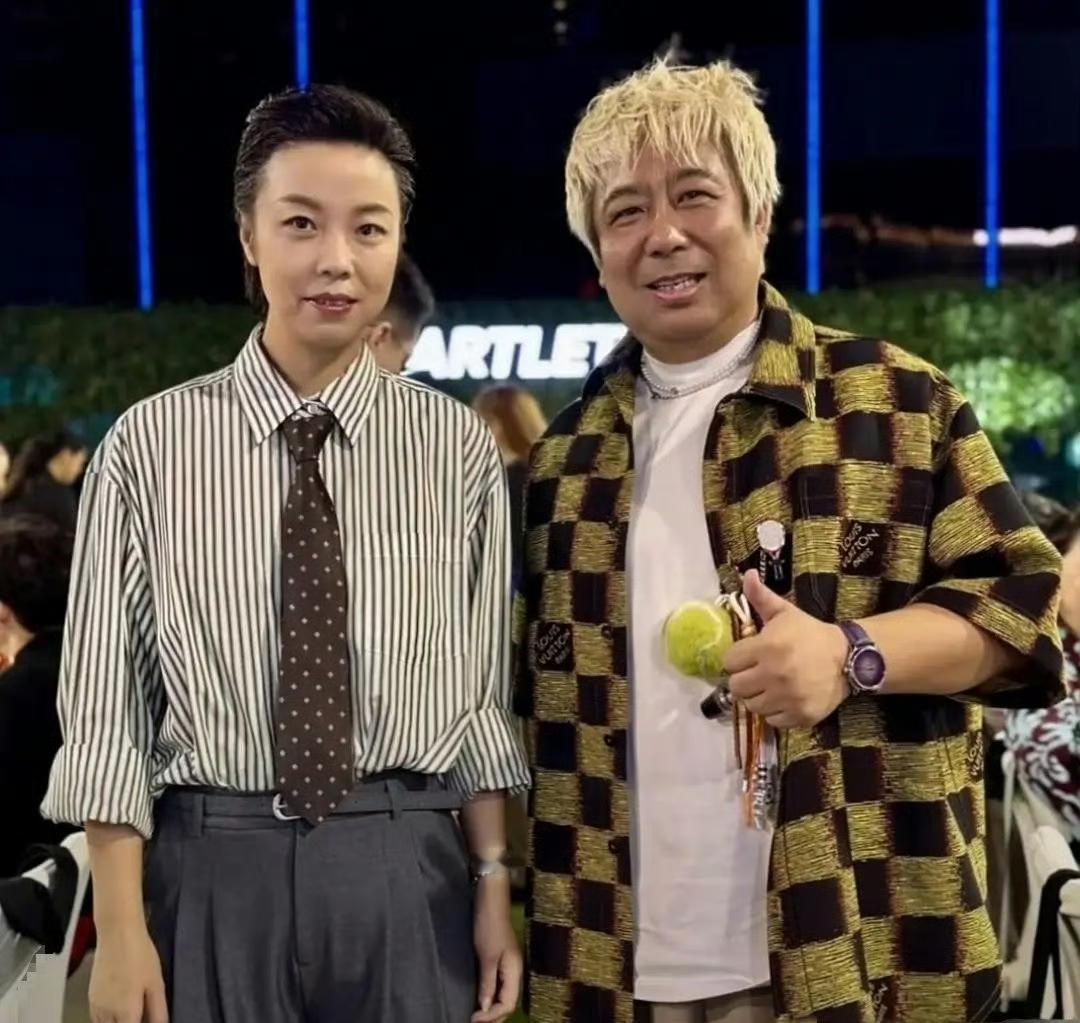 张怡宁大变样啊！那气质，老英气了，透着一股中性范儿，太让人意外了！