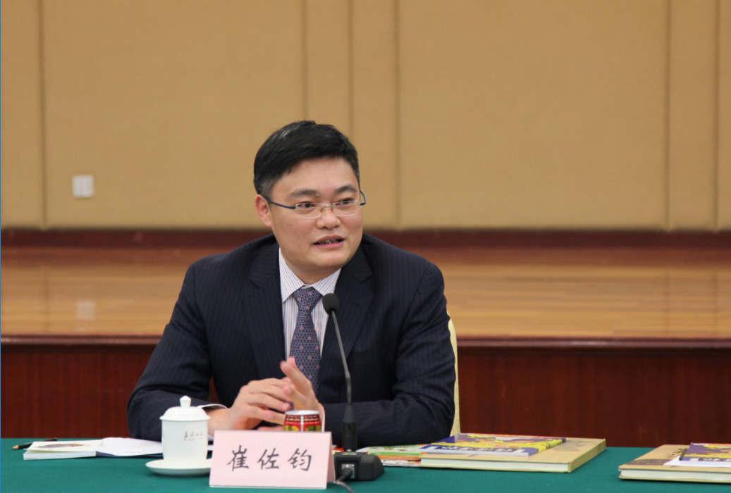8月的最后一天，广西再有厅级官员落马。自治区党委组织部常务副部长崔佐钧任上被查。