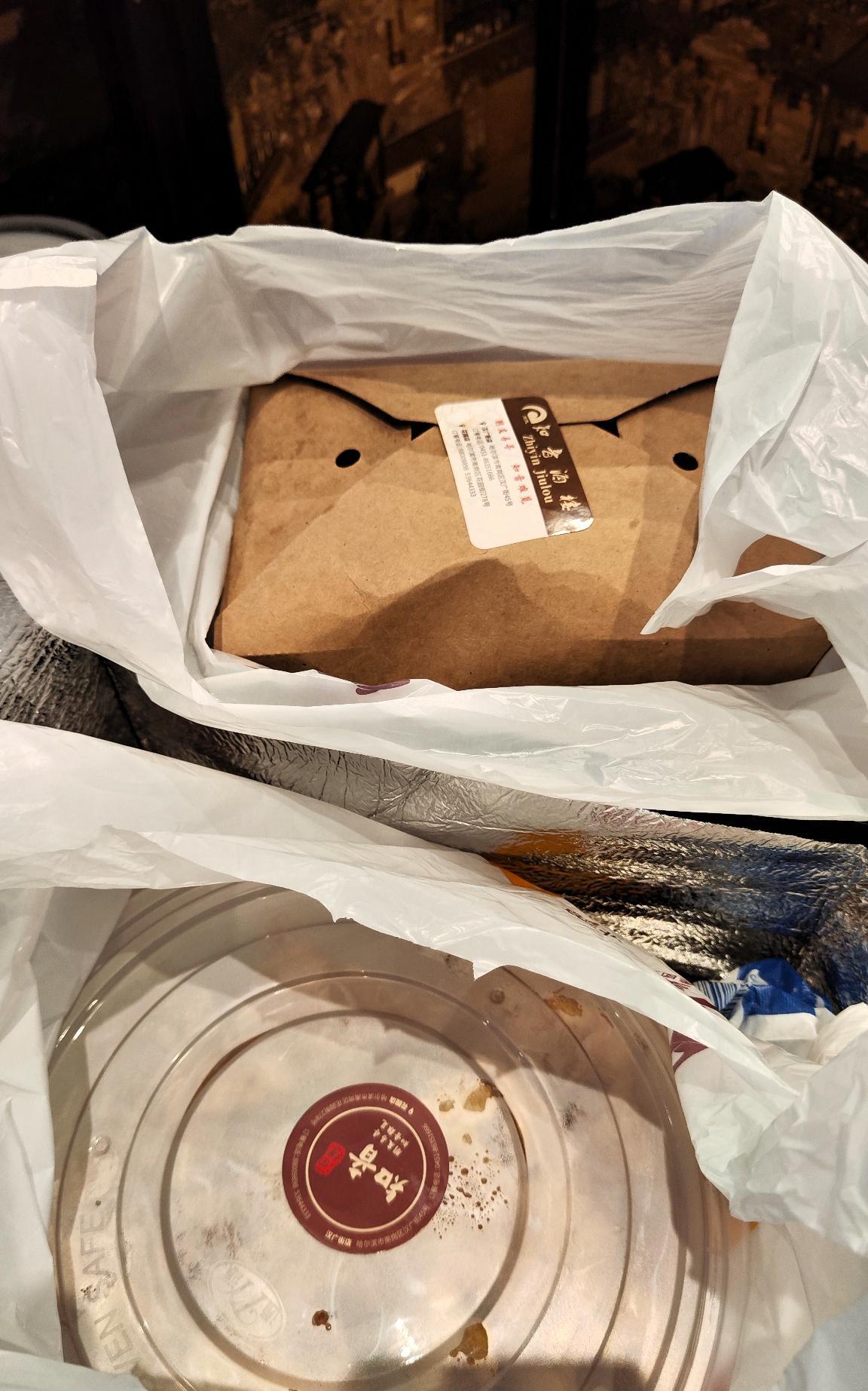 哈尔滨这家店也太火了吧？10点开门就上客，大上午的卡座爆满！听说这家店很火，