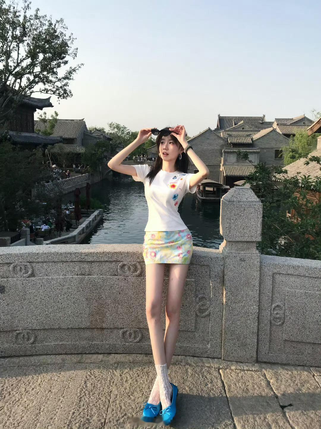 爱与不爱和你分享[吐舌头眯眼睛笑]​​​