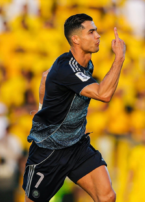 #C罗第969球#亚冠二级1/4决赛，利雅得胜利做客扎比尔体育场挑战迪拜祈祷。上