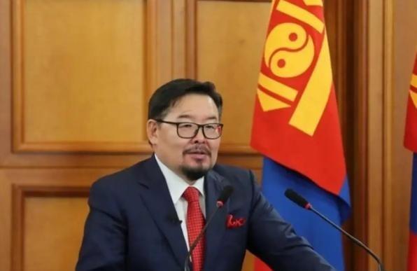 蒙古这回真是变了天！新总理刚上台，就把那些陈芝麻烂谷子的“平衡术”扔进了垃圾堆。