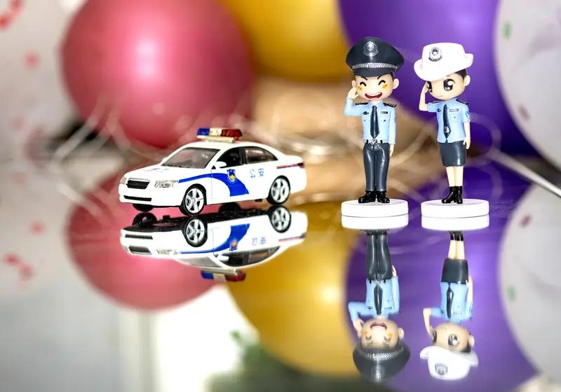 吉林一男子吃饭不给钱，面对民警态度嚣张，警察咋地，我不给钱你有招吗民警面对男子的