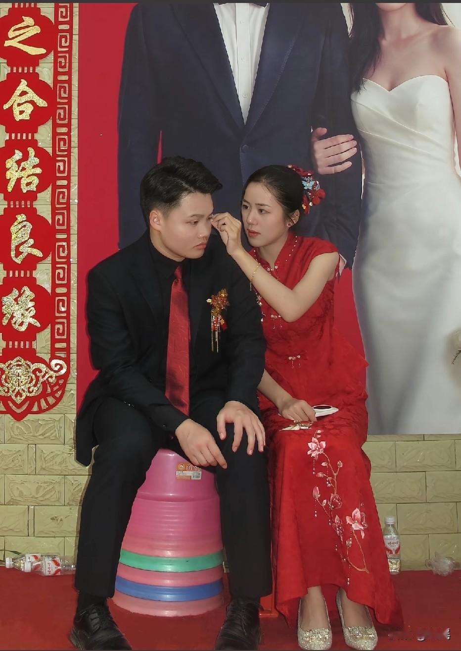 这新娘可以做电视主持人，太有气质了