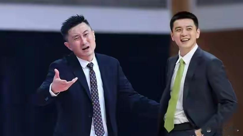 郭士强如果下课，男篮国家队最合适的教练人选有三人。第一位：杜峰目前杜峰指导已