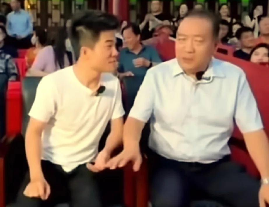 今晚8点，“兰知春序”将直播“长恨歌”表演！还记得两年前“长恨歌”首次对宇辉开