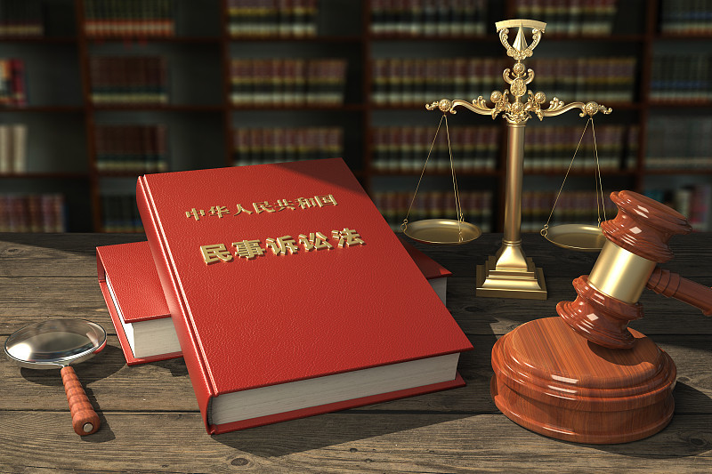 “谁主张，谁举证”这六个字，恰恰是这件事里最难迈过去的坎评论区里藏龙卧虎，一位网友的提问堪称一针见血