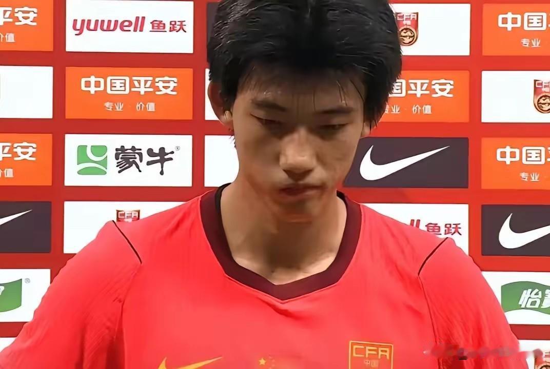 万万没想到，0比5那场溃败之后，说出全场最清醒一句话的，竟然是队里年纪最小