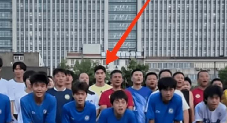 中国足球又一个伤仲永出现？在中超二转窗口期盛传刘邵子洋要加盟北京国安，但直到二