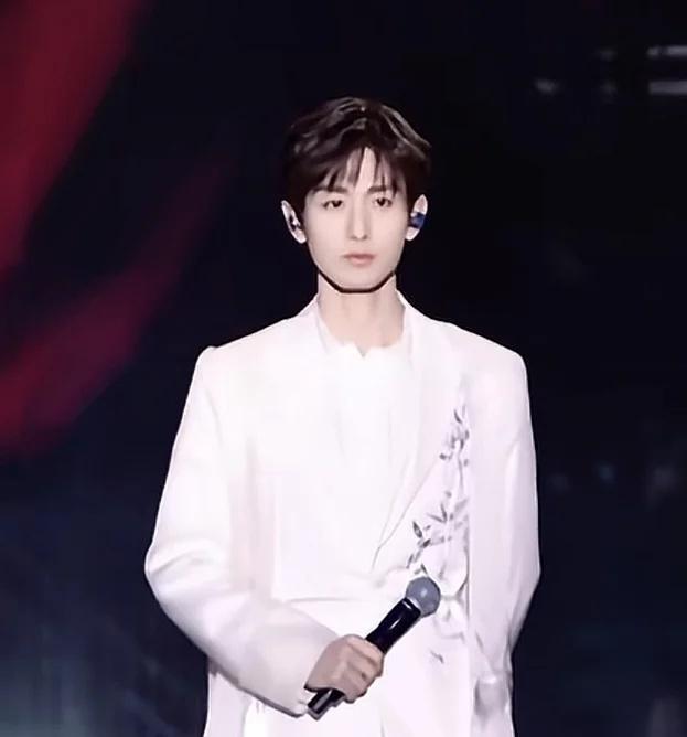 此男是神么考古琉璃，被惊到了成毅热播剧