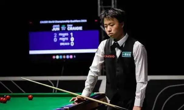 2026世锦赛江俊行为反思2026年世锦赛资格赛“审判轮”中，中国小将江俊以9