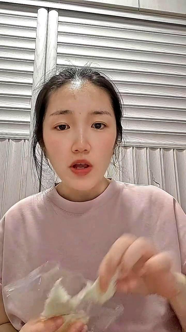 有一个二胎同事给了我三个印记建议。我那位二胎同事顶着快要看见头皮的头发给我建议
