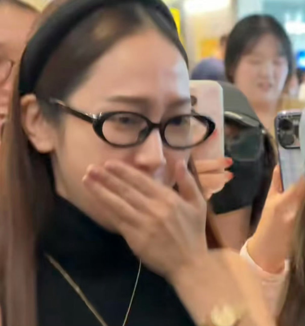 郑秀妍是足曾前队友热度吗不会是知道林允儿这个表情包很出圈故意的吧郑秀妍被臭到了