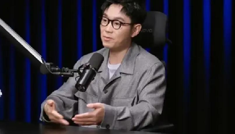 大鹏：“我从搜狐离开，不是主动辞职的，是被辞退的。”罗永浩：“补偿金不少吧？”大