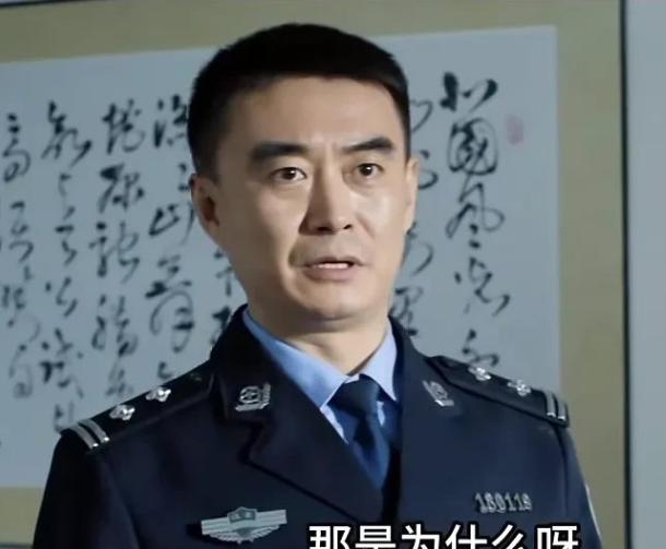 为什么程度犯错后，赵东来还得跟孙连成打招呼才程度是光明区公安分局局长，而赵东来